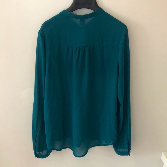 Forever 21 blouse - Picture 2 of 3